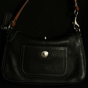 Coach Chelsea pebble leather purse dark blue 8A37